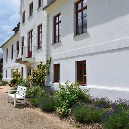 In Satow Mit Garten *