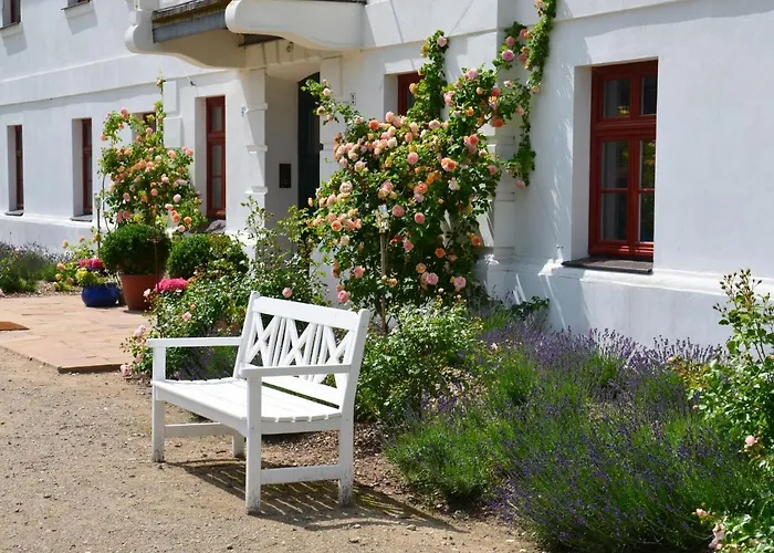 In Satow Mit Garten *